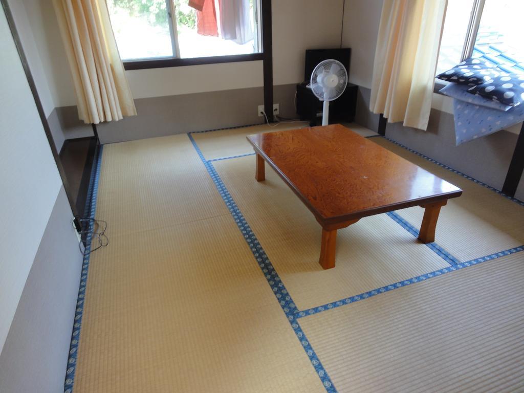 Kuroemuso Hotel Katsuura  Exterior photo